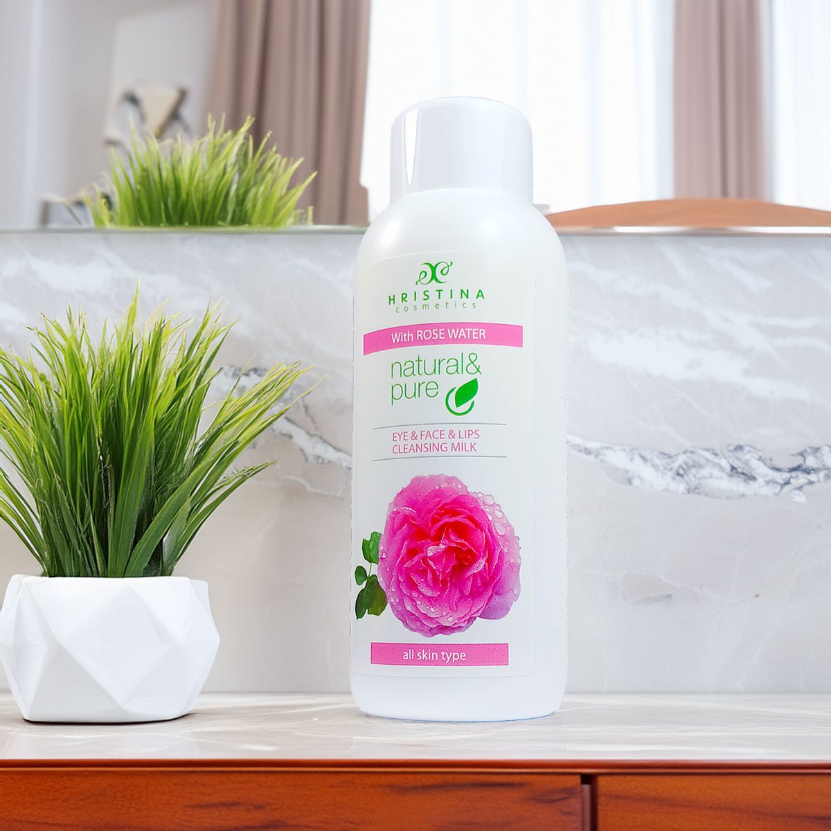 Lapte de toaletă cu apă de trandafiri, 150 ml